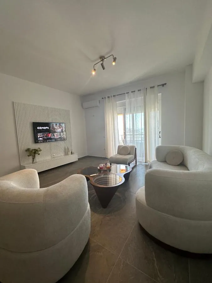 Minimalistic Luxury Apartment Sarande 0*,