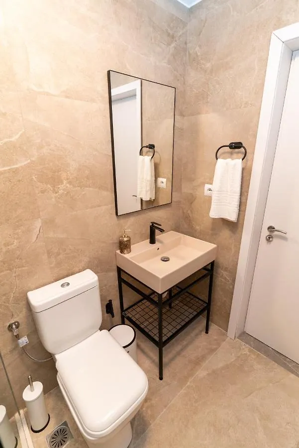 Minimalistic Luxury Apartment Sarande 0*,